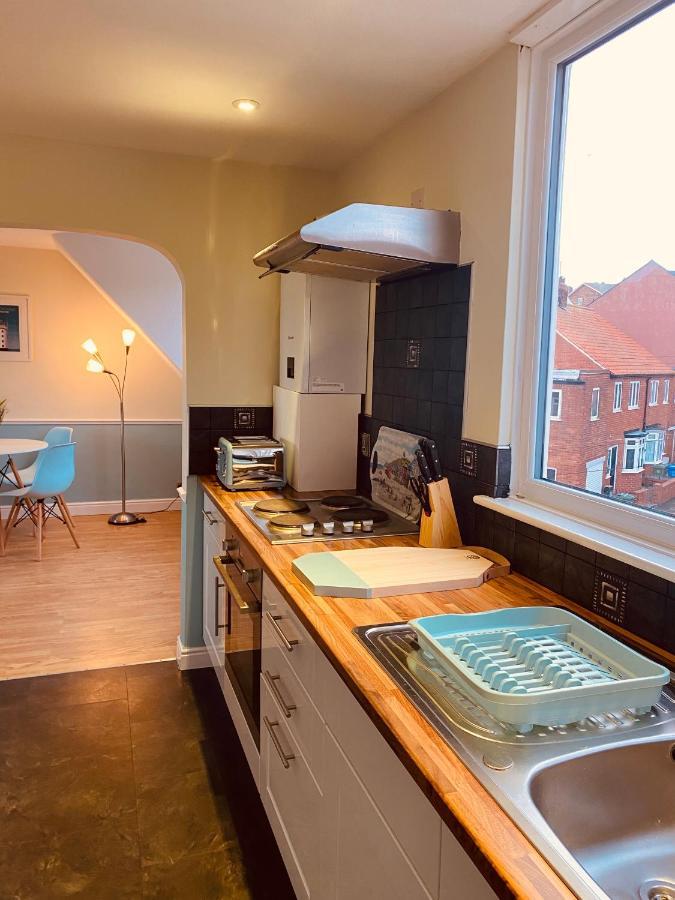 Lighthouse View, One Min From Harbour & Beach Apartment Scarborough Exterior foto
