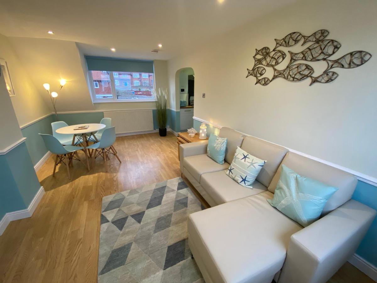 Lighthouse View, One Min From Harbour & Beach Apartment Scarborough Exterior foto