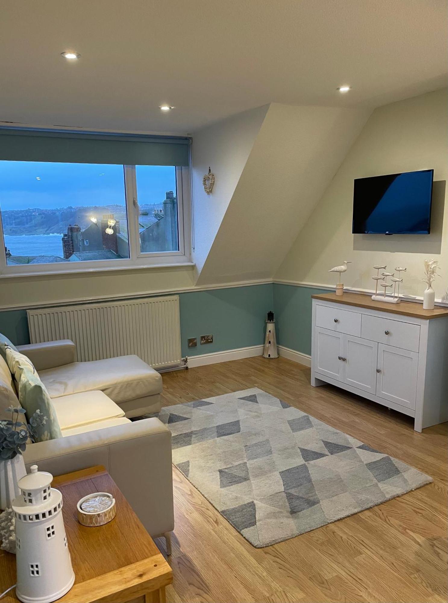 Lighthouse View, One Min From Harbour & Beach Apartment Scarborough Exterior foto